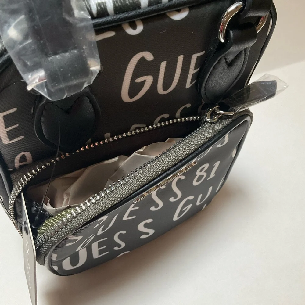 ❌SOLD❌Olive Mini Bag Unisex Small tote GUESS Logo Print Nylon Crossbody Olive Gr_6